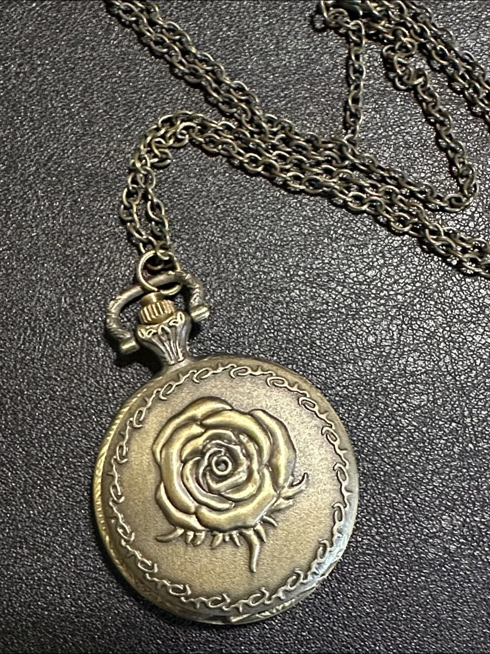 Rose Vintage Bronze Pendant Quartz Watch